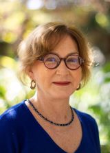 headshot of Dr. Victoria Marx